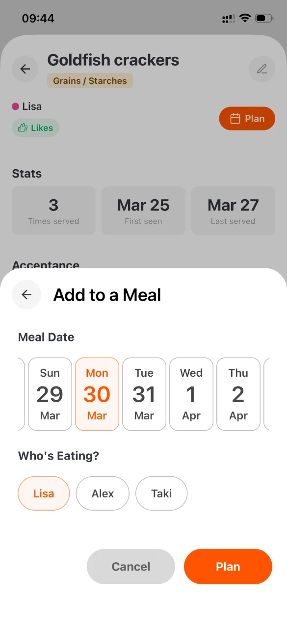 Meal planning calendar with suggestions